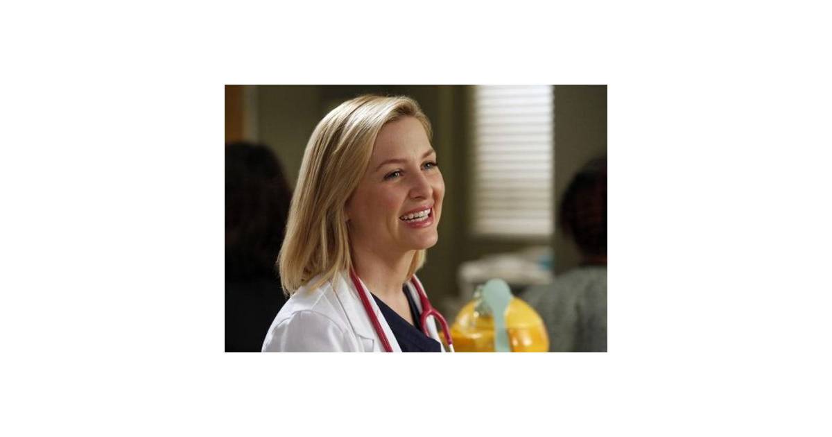 Greys Anatomy Saison 18 Episode 10 Grey's Anatomy saison 10, épisode 18 : Jessica Capshaw souriante