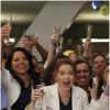 Grey's Anatomy saison 10, épisode 19 : Sarah Drew et Sara Ramirez sur une photo