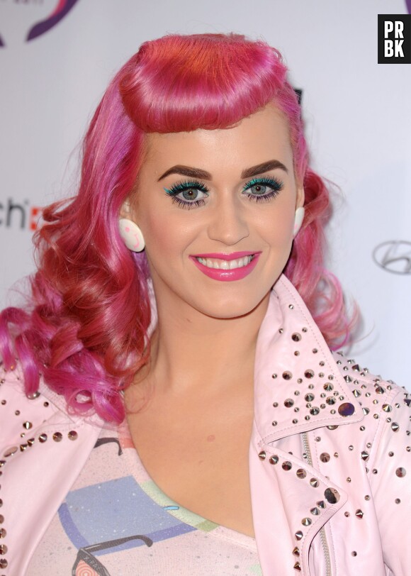 Katy Perry a testé les cheveux roses