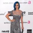 Katy Perry en mode cheveux bleus courts lors d'une soirée