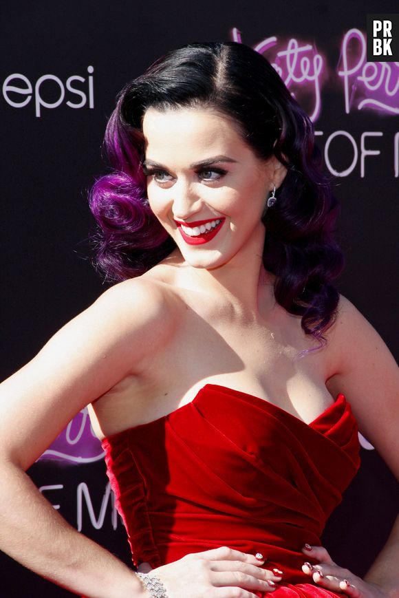 Katy Perry a testé les cheveux violets