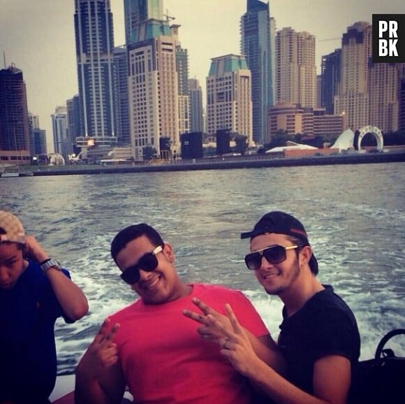 Nabilla Benattia : son frère Tarek en vacances à Dubaï avec des amis