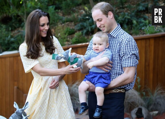 Kate Middleton, le Prince William et leur fils George lors de leur tournée en Océanie en avril 2014