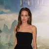 Angelina Jolie prend la pose à Paris pour la promotion de Maléfique le 6 mai 2014