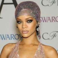 Rihanna nue ou presque sur le tapis rouge : une robe totalement transparente