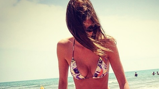Alexandra Rosenfeld sexy en bikini : son corps de rêve exhibé à la plage