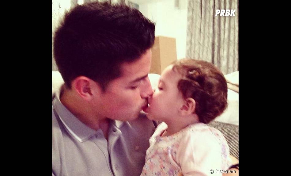 James Rodriguez Et Son Bebe Purebreak James Rodriguez Et Son Bebe Purebreak