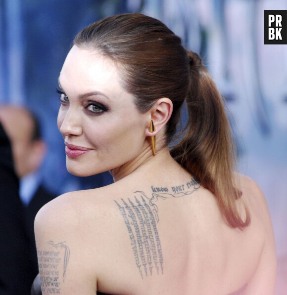 Angelina Jolie et ses tatouages XXL