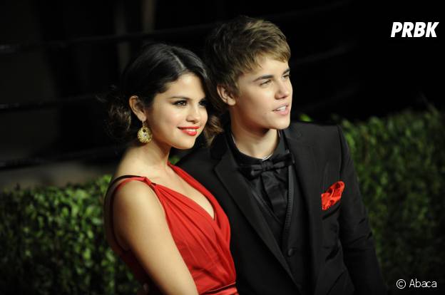 Selena Gomez et Justin Bieber dévoilent leur relation en février 2011
