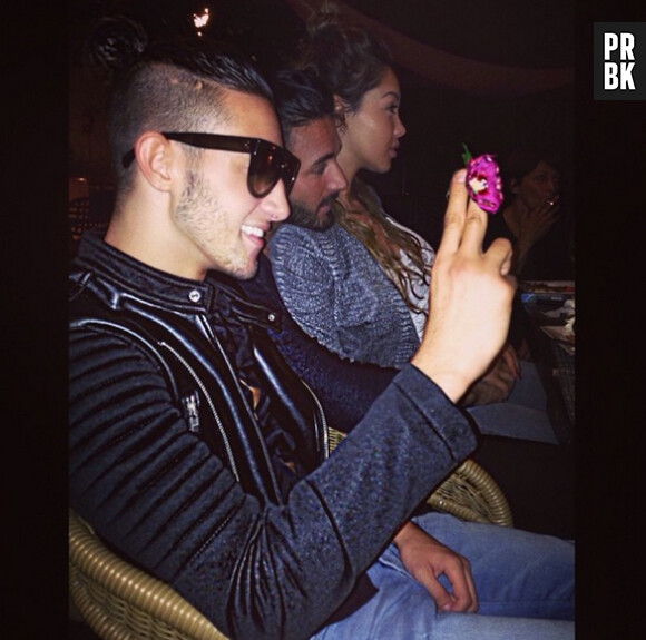 Tarek Benattia aux côtés de Thomas Vergara et Nabilla sur une photo postée sur Instagram le 22 juillet 2014