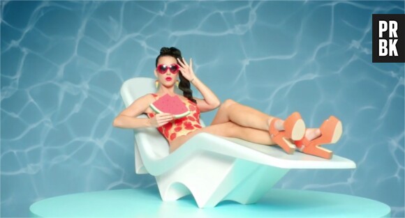 Katy Perry en bikini dans le clip de This Is How We Do