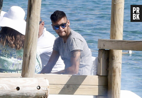 Neymar sur son yacht privé à Ibiza, le 27 juillet 2014