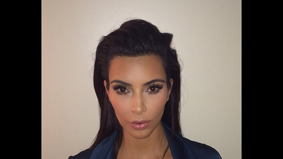Kim Kardashian : nouveau nom et photo de passeport très... décolletée