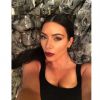 Kim Kardashian accro aux selfies