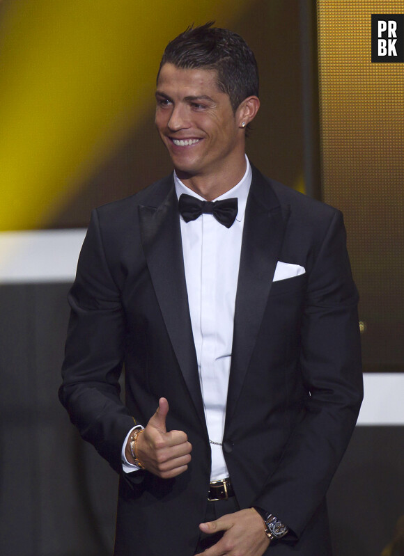 Cristiano Ronaldo très souriant pendant la cérémonie du Ballon d'or 2013