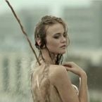 Raphaëlle Dupire nue dans une fausse pub au Grand Journal : pluie de critiques