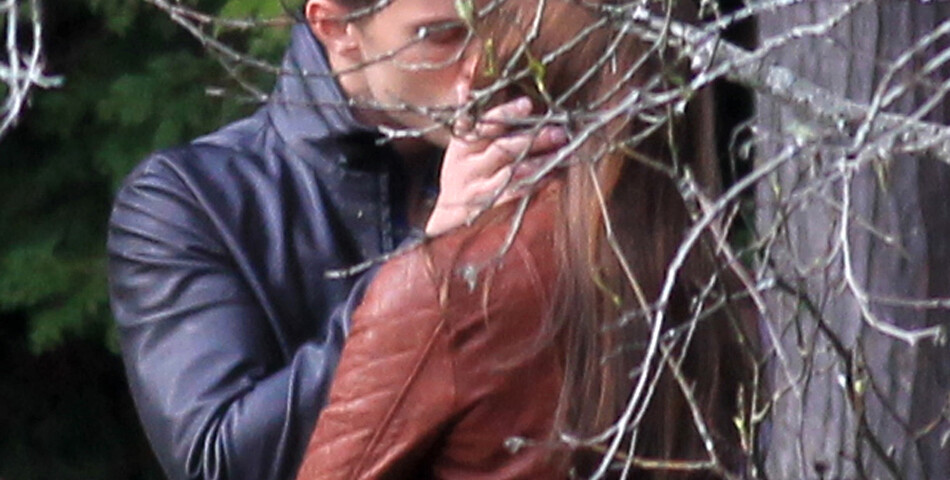  Fifty Shades of Grey : Jamie Dornan et Dakota Johnson s&#039;embrassent sur le tournage le 24 octobre 2014 &amp;agrave; Vancouver 