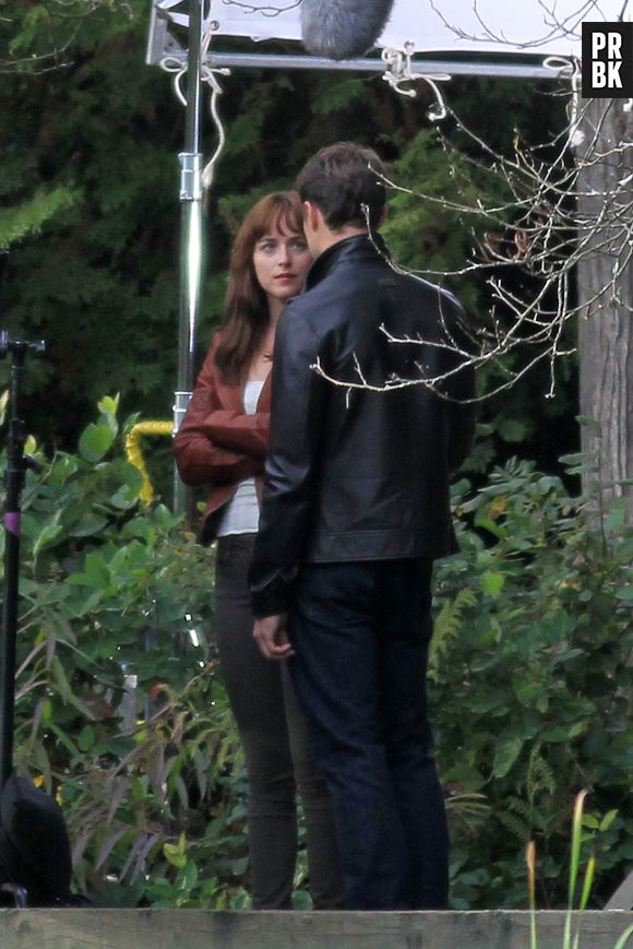 Fifty Shades of Grey : Jamie Dornan et Dakota Johnson sur le tournage le 24 octobre 2014 à Vancouver