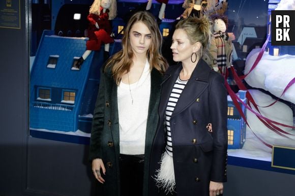 Cara Delevingne et Kate Moss au Printemps pour dévoiler les vitrines de Noël le 6 novembre 2014