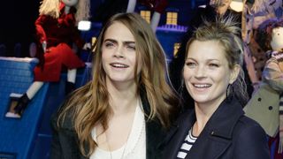 Cara Delevingne et Kate Moss illuminent Paris et le Printemps