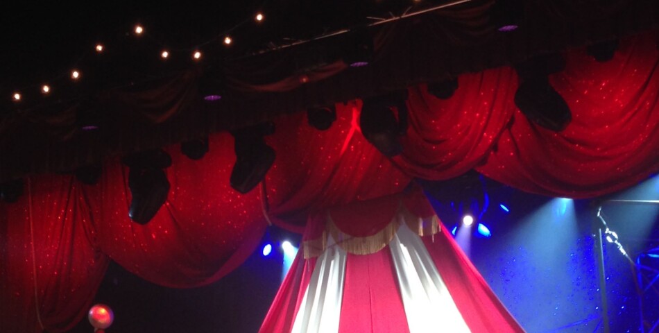 Love Circus : standing ovation du public pour la troupe le 7 novembre 2014