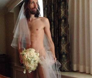 Mon incroyable fianc&eacute; 3 : Eric Lampaert fait le buzz