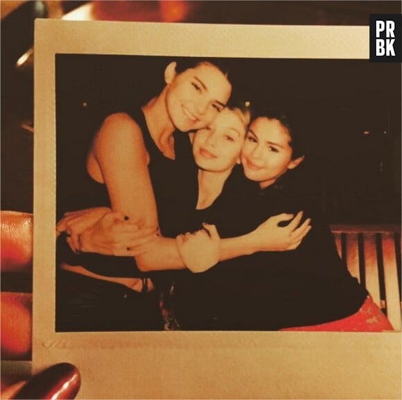 Kendall Jenner, Gigi Hadid et Selena Gomez entre filles pour un Nouvel An 2015 à Dubaï