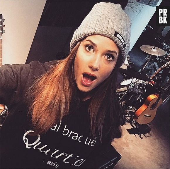 Capucine Anav sportive et sexy sur Instagram