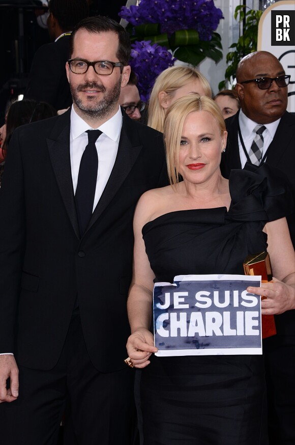 Patricia Arquette : soutien à Charlie Hebdo sur le tapis rouge des Golden Globes 2015, le 11 janvier 2015 à Los Angeles