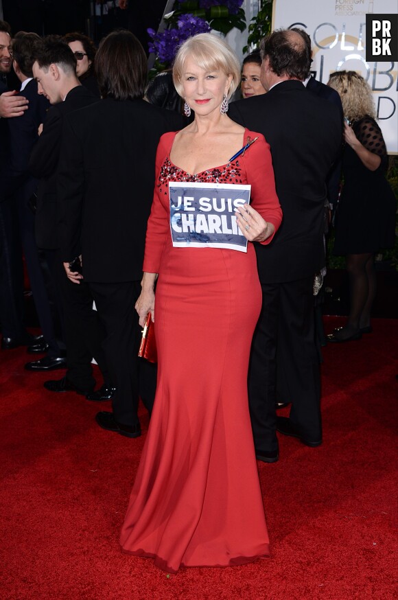 Helen Mirren : Je suis Charlie sur le tapis rouge des Golden Globes 2015, le 11 janvier 2015 à Los Angeles