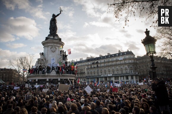 La place de la République envahie par les Français pour la marche républicaine contre le terrorisme à Paris à Paris, le 11 janvier 2014