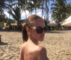 Vanessa Lawrens sexy en bikini sur Twitter, à Punta Cana, le 17 janvier 2015