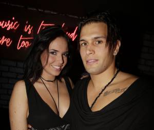 Kelly Helard et Neymar, couple sexy pour la soir&eacute;e des 25 ans de Hot Video au Titi Twister &agrave; Paris, le 27 novembre 2014