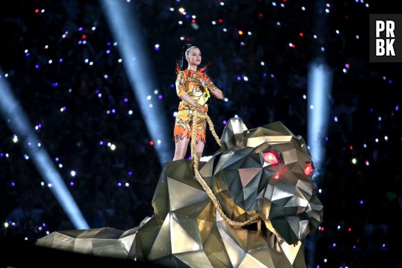 Katy Perry : show spectaculaire au Super Bowl 2015 le dimanche 1er février 2015