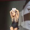 Ariana Grande sexy lors d'un concert