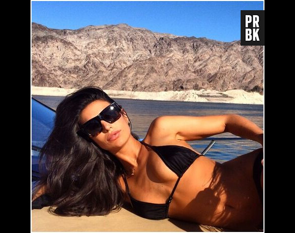 Anara Atanes décolletée en bikini : la petite-amie de Samir Nasri fait monter la température sur Instagram, le 19 juin 2014