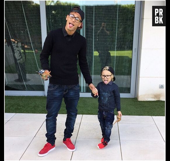 Neymar et son fils Davi Lucca : photo en mode sosies en avril 2015
