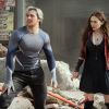 Avengers 2 : Aaron Taylor Johnson et Elizabeth Olsen  sur une photo du film