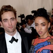 Robert Pattinson et FKA Twigs, un couple harcelé par les médias : &quot;C&#039;est très dur&quot;