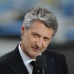 Le Grand Journal : une nouvelle formule avec Antoine de Caunes... mais sans certains chroniqueurs ?