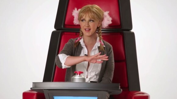Christina Aguilera : imitation assassine de Britney Spears, Shakira et Miley Cyrus