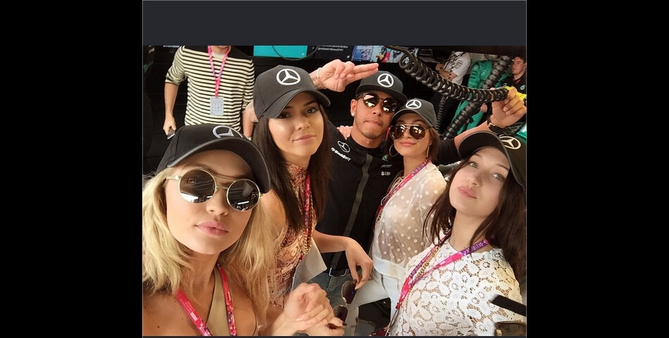 Gigi Hadid, Kendall Jenner, Kylie Jenner et Bella Hadid encouragent Lewis Hamilton au Grand Prix de Monaco
