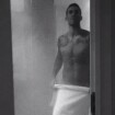 Adam Levine torse nu et fesses à l'air dans le nouveau clip de Maroon 5, déjà la polémique