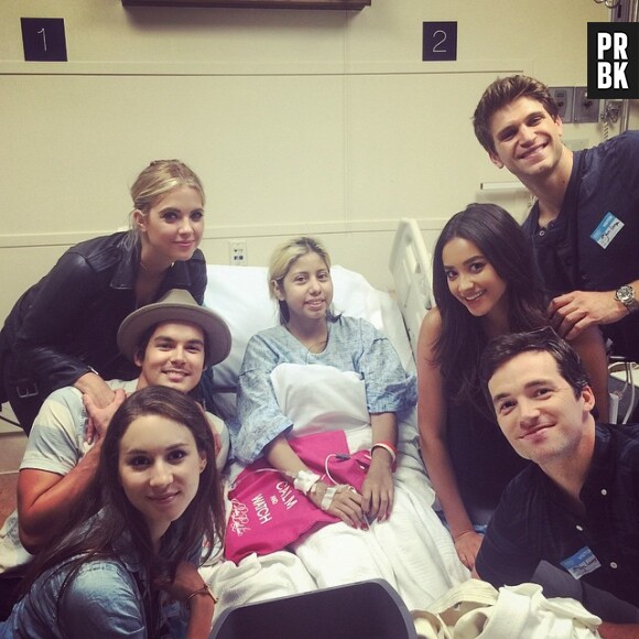 Le cast de Pretty Little Liars a rendu visite à des enfants malades, le 2 juin 2015