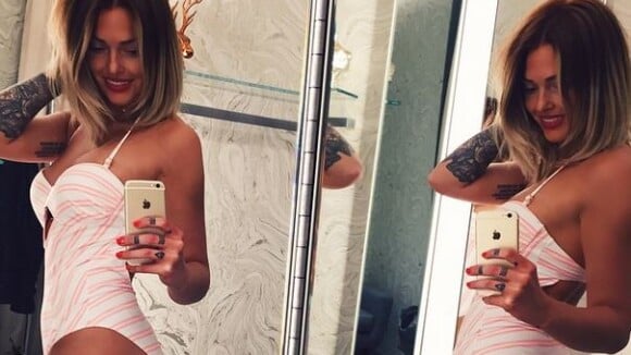Caroline Receveur sexy et drôle : clin d'oeil à Kim Kardashian et son selfie de fesses