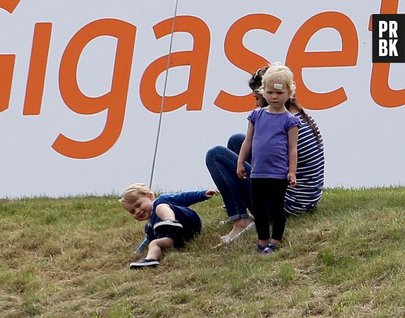 Kate Middleton et le Prince George pendant un match de polo de charité, le 14 juin 2015