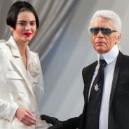 Kendall Jenner : maquillage flippant et coupe de cheveux improbable au défilé Chanel à Paris