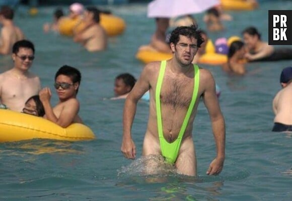Un nageur a voulu la jouer Borat...
