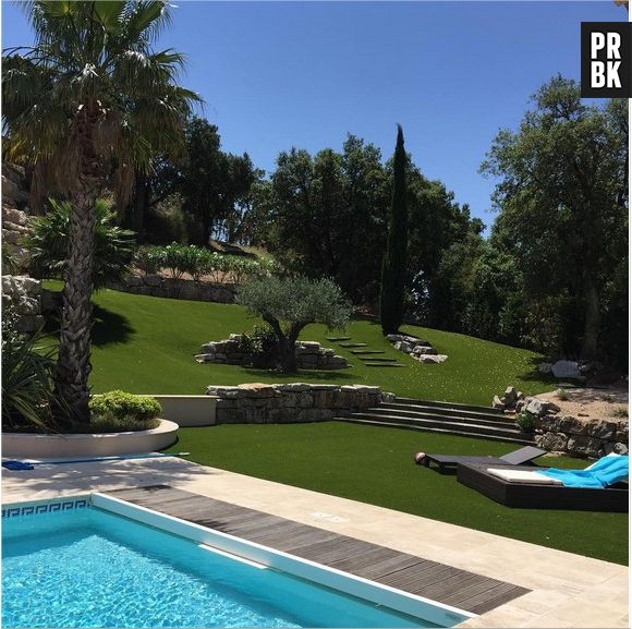 M. Pokora : vacances sexy et entre amis sur Instagram, juillet 2015