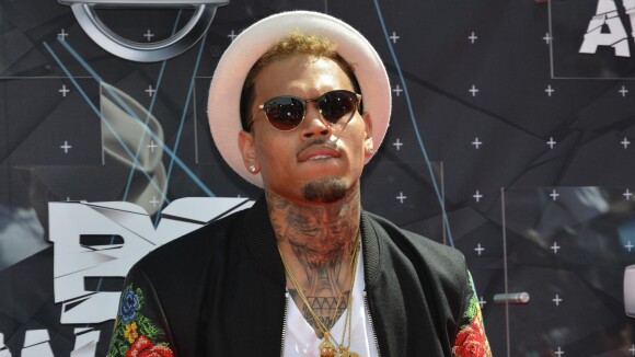 Chris Brown : sa villa de luxe cambriolée, sa tante menacée et prise en otage